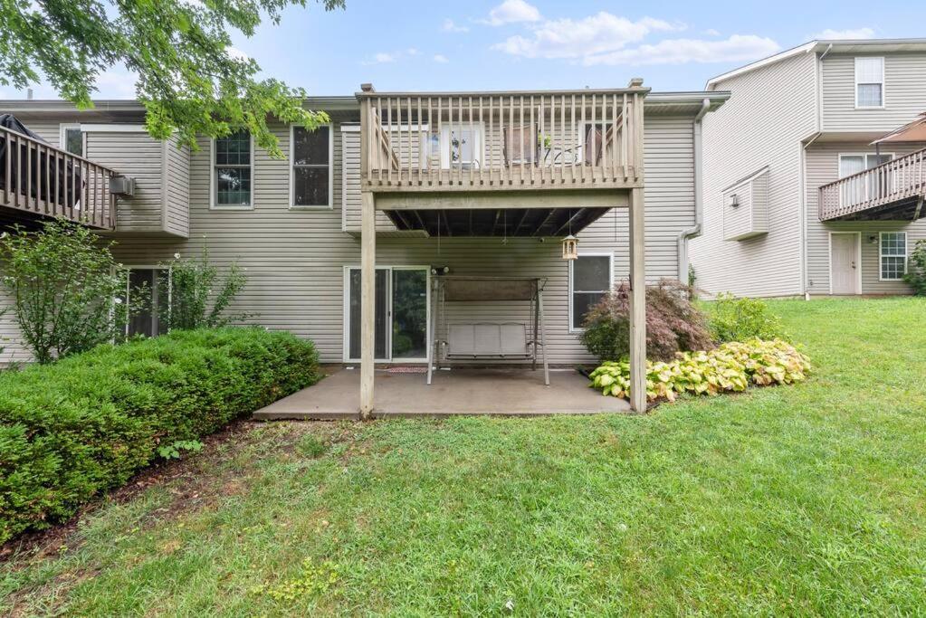 Beautiful Townhome, 11 Minutes To Downtown, Kcmo. Канзас Сити Екстериор снимка